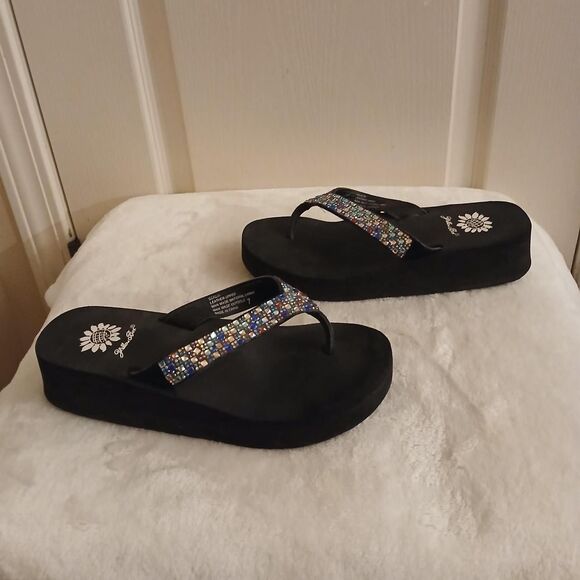 Yellow Box Scalia Y2K Style platform flip flops rhinestone straps wedge heel 7 - Picture 3 of 7